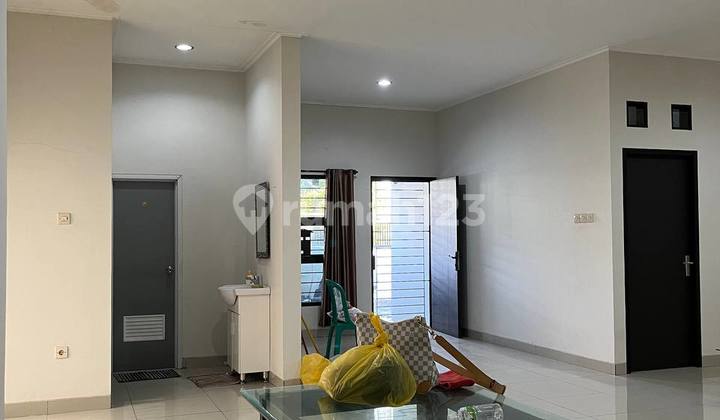 House for Sale in Taman Kopo Katapang 2