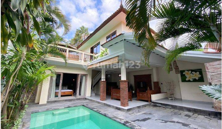 RUMAH VILLA 2 LANTAI DI SEMINYAK FULLY FURNISHED  1