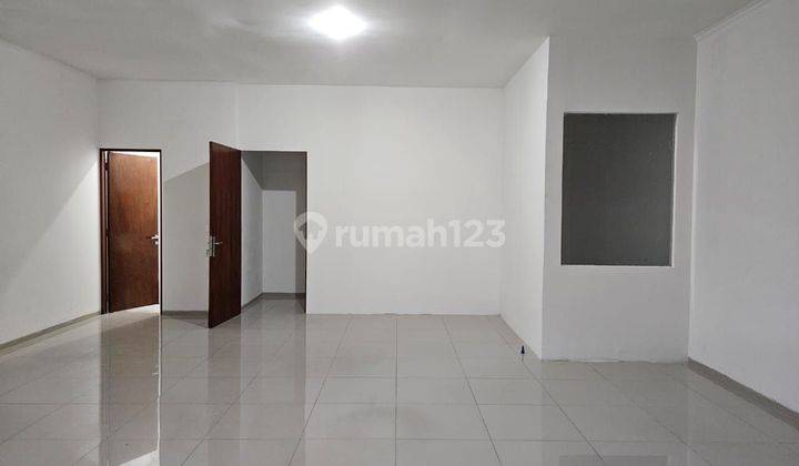 2 FLOOR SHOP IN PANTAI BERAWA / 2 FLOOR SHOPHOUSE IN CANGGU AREA 2