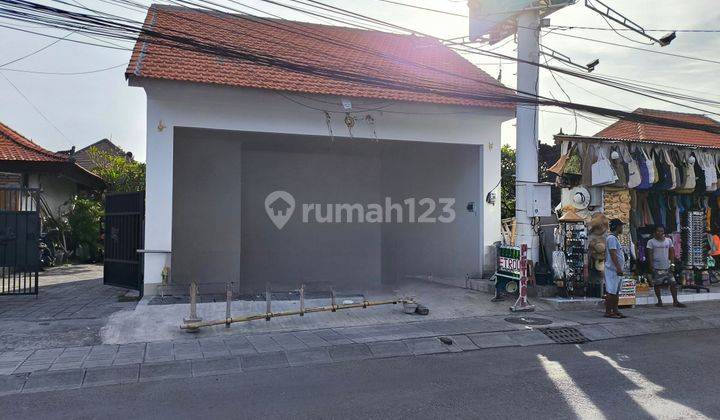 COMMERCIAL SPACE FOR RENT / SHOP IN BERAWA BEACH  1