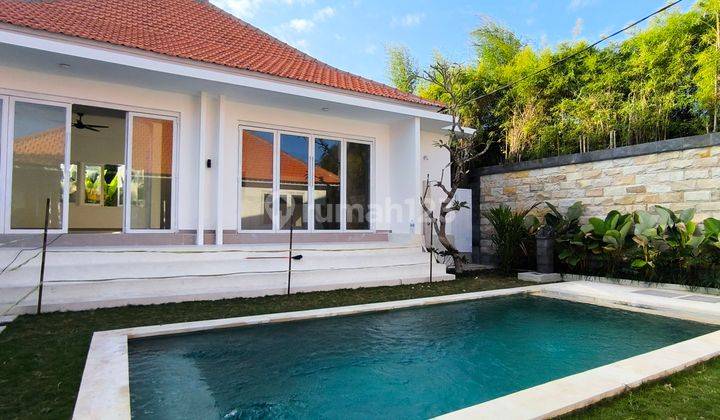 BRAND NEW 4 BEDROOM SPACIOUS VILLA IN UMALAS KEROBOKAN AREA 1