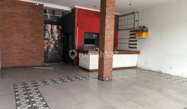 Shop / Commercial Space Ex-Cafe In Umalas Kerobokan Area 1