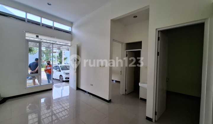 Affordable, Strategically Located Minimalist House in Taman Kopo Indah V (for sale)