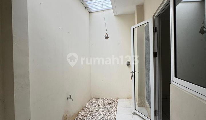 Rumah Semi Furnished Minimalis Summarecon (fh) 2
