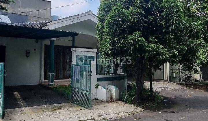 Puri Indah rumah lama dijual cepat under market price 1