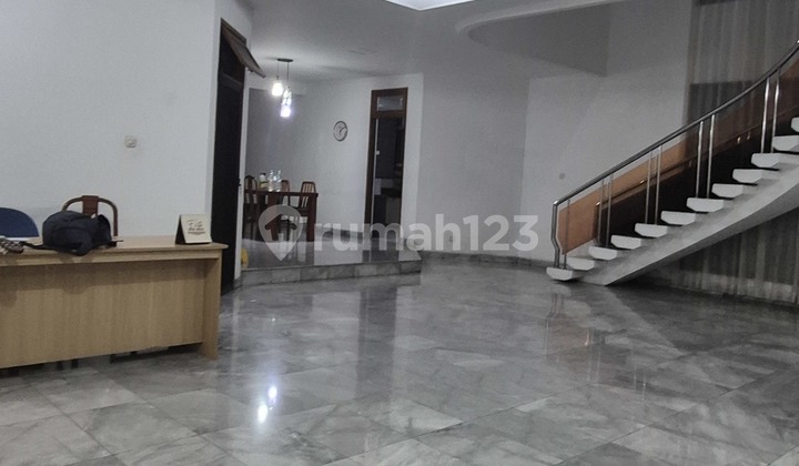 Dijual Rumah Intercon 300m Hadap Barat Daya Dijual Rumah Intercon 300m Hadap Barat Daya