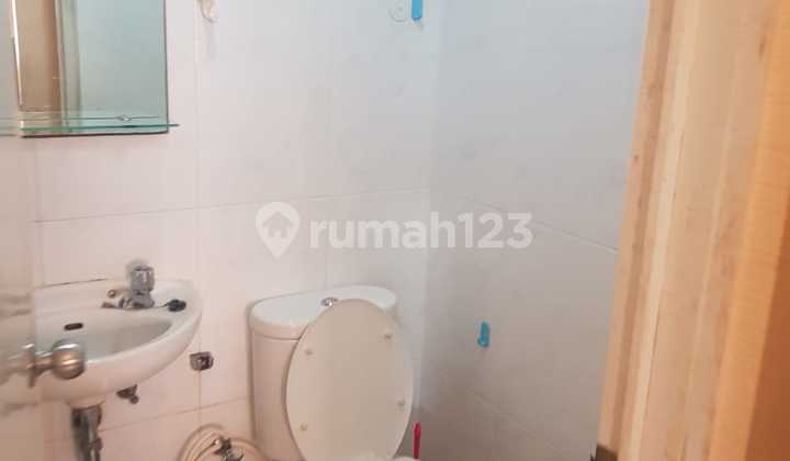 Apartemen siap Huni City Resort, view kolam 2