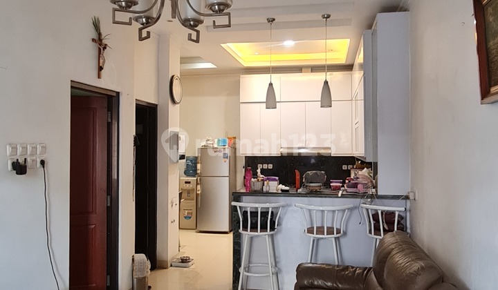 Metro Permata 3.5 Lantai, 6x12, Semi Furnished. Siap Huni!! 1