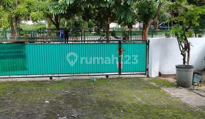 House for Sale in Hook Position, Bintaro Jaya Sector 2 2