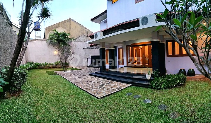 Rumah Cantik Siap Huni di Lebak Bulus Jakarta Selatan