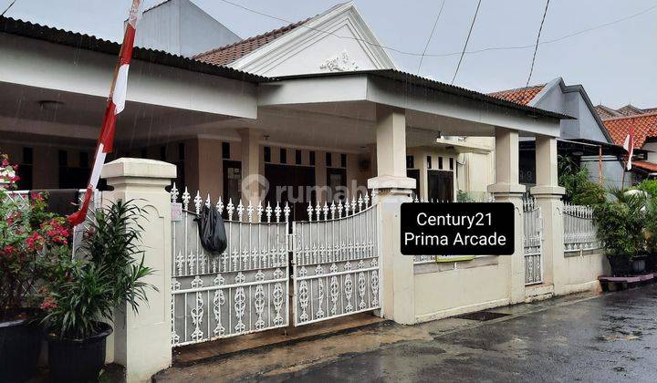 Rumah dijual posisi hook di PJMI Pondok Aren 1