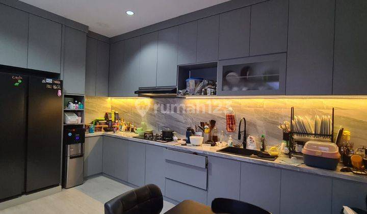 Rumah sudah renovasi Furnish dekat Transmart Graha Raya Bintaro 1