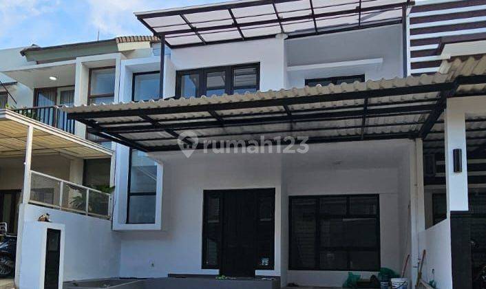 Rumah siap huni sudah renovasi di Emerald Town House 1