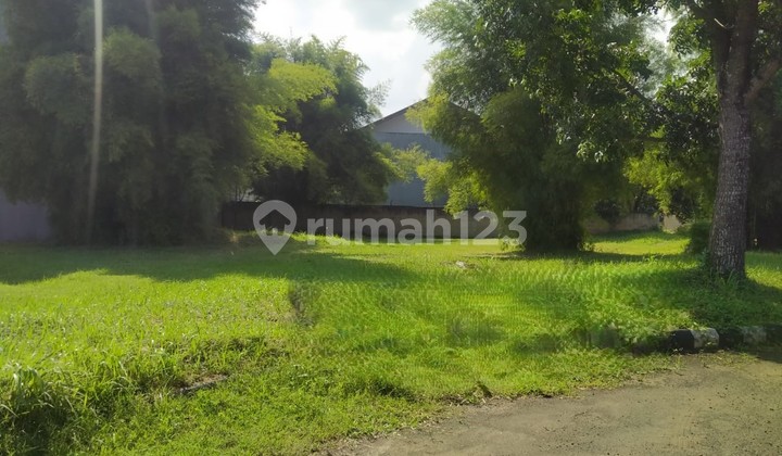 Ready-to-Build Plot in Menteng Bintaro Jaya Sector 7