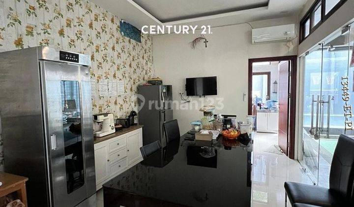 Rumah Cakep Fully Furnished Di Seberang Mall Teras Kota BSD 2