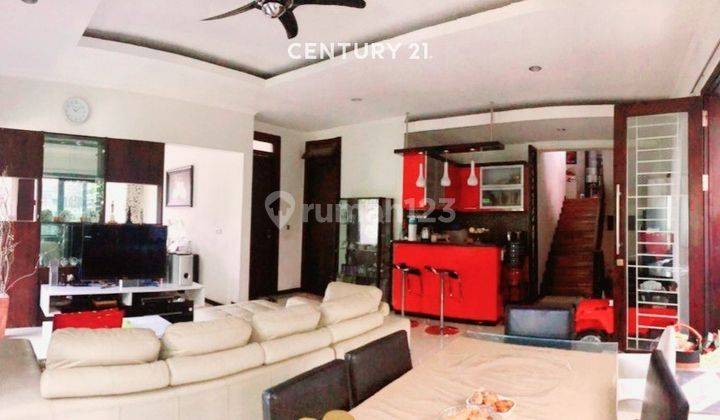 Rumah Di Hook Dgn Tanah Luas Di Cluster Kebayoran Height Bintaro  2