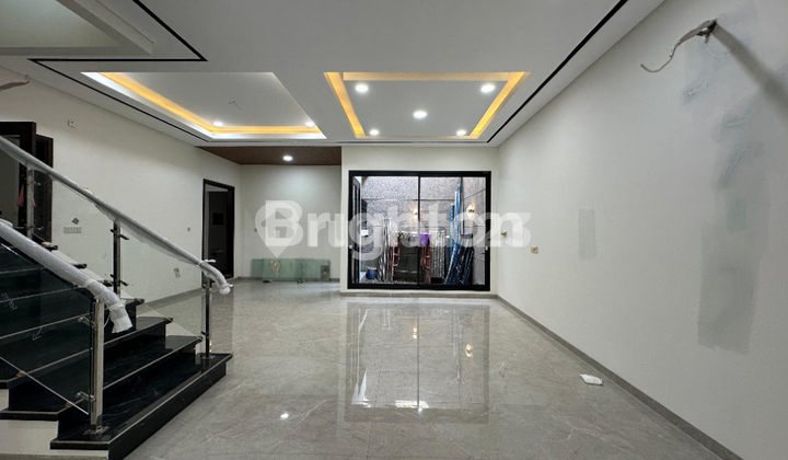 RUMAH MINIMALIS BARU 2 LANTAI DI CITRALAND UTAMA DEKAT GRAHA DAN PAKUWNON INDAH 2