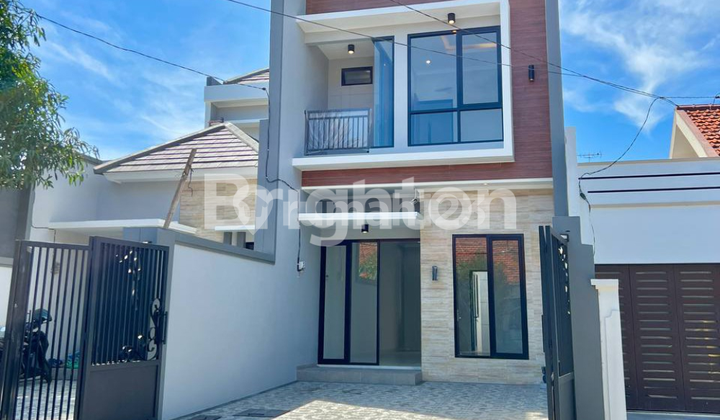 NEW, FRESH 2-STORY HOUSE IN RUNGKUT READY TO OCCUPY NEAR GALAXY MALL AND PAKUWON CITY 1