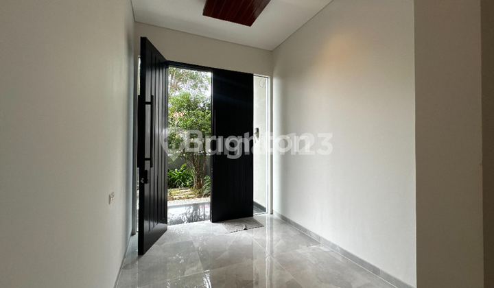 RUMAH BARU GRESS MINIMALIS CITRALAND DEKAT GWALK DAN PAKUWON MALL 2