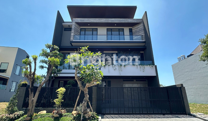 RUMAH BARU MEWAH CITRALAND UTAMA DEKAT GRAHA DAN PAKUWON INDAH