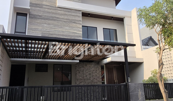 Rumah Minimalis Baru Citraland Utama Selangkah ke Gwalk, Pakuwon Mall dan Graha Natura 2