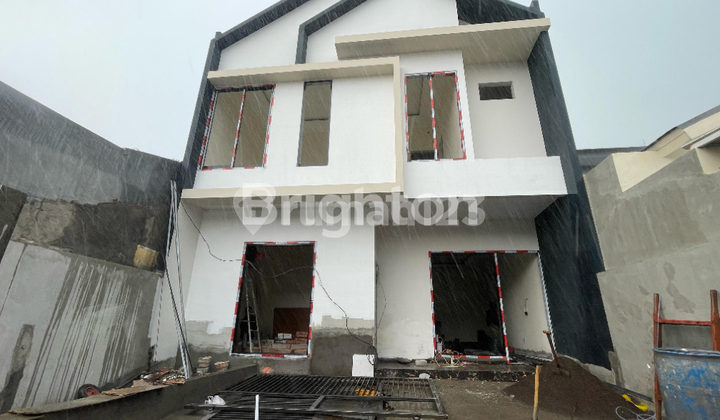 RUMAH BARU 2 LANTAI SCANDINAVIAN MULYOSARI DEKAT PAKUWON CITY DAN GALAXY MALL 2