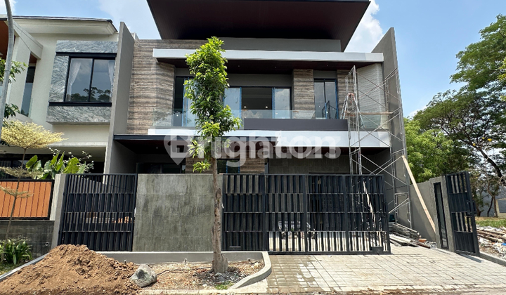 RUMAH MODERN MINIMALIS BARU GRESS DI CITRALAND AREA GOLF DEKAT GRAHA DAN PAKUWON INDAH
