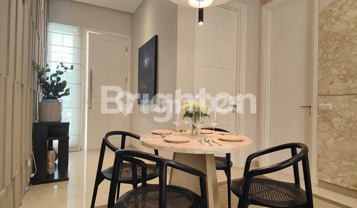 Rumah Mewah Strategis di Surabaya Timur! 2