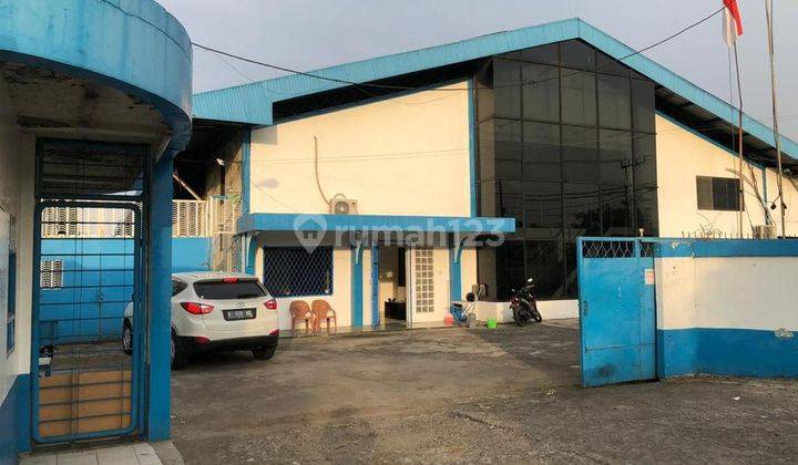 Gudang 1.300 m Sudah Renovasi HS 2