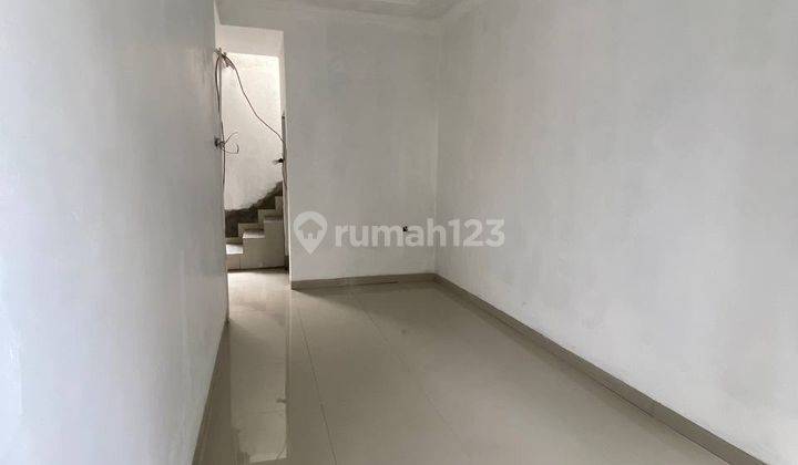 Rumah Pinggir Jalan Raya di Pamulang Barat Cocok Buat Usaha 2