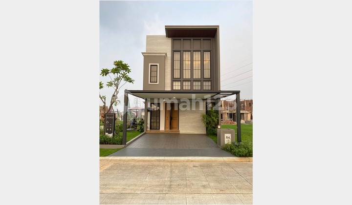 Rumah di kawasan exclusive bukit dago type luas dan paling depan Rumah di kawasan exclusive bukit dago type luas dan paling depan