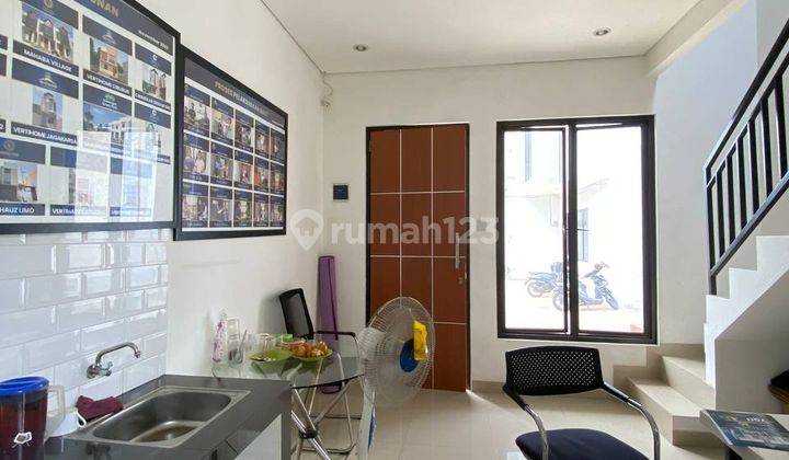 Rumah 2 Lantai Nempel Stasiun Serpong Harga 400 Jutaan 2