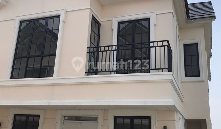 Nice House HGB - Building Use Rights in Lavon Cikupa Tangerang, Tangerang City Unfurnished.