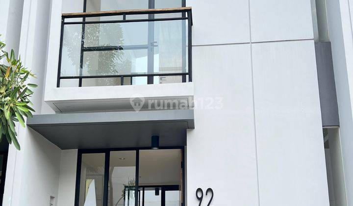  Rumah Kontrakan Unfurnished Baru di Cendana essence , Lippo Karawaci 1