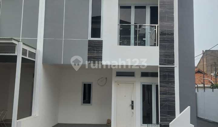 Dijual Rumah Mewah dan Murah di jalan Taman Cipinang 1