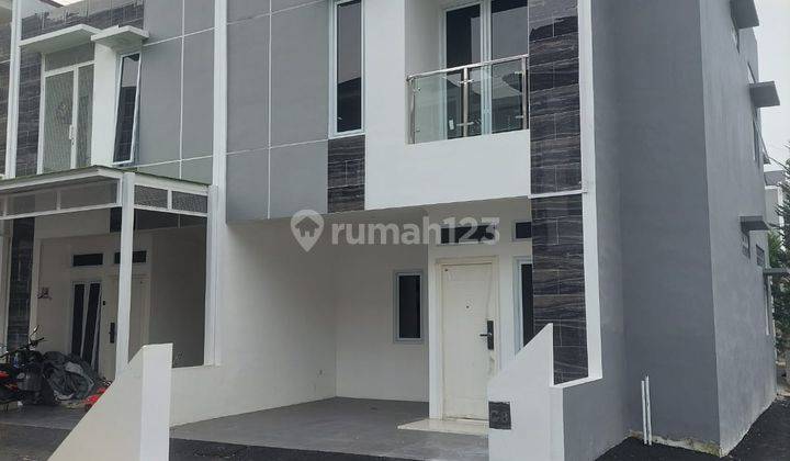 Di  Rumah Mewah Murah dekat Mall Arion Jakarta Timur 4