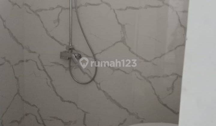 Di  Rumah Mewah Murah dekat Mall Arion Jakarta Timur 6
