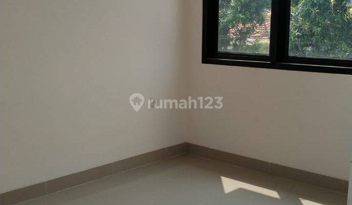 Rumah Murah Modern Shm 2 Lantai Di Jakarta Pusat 2