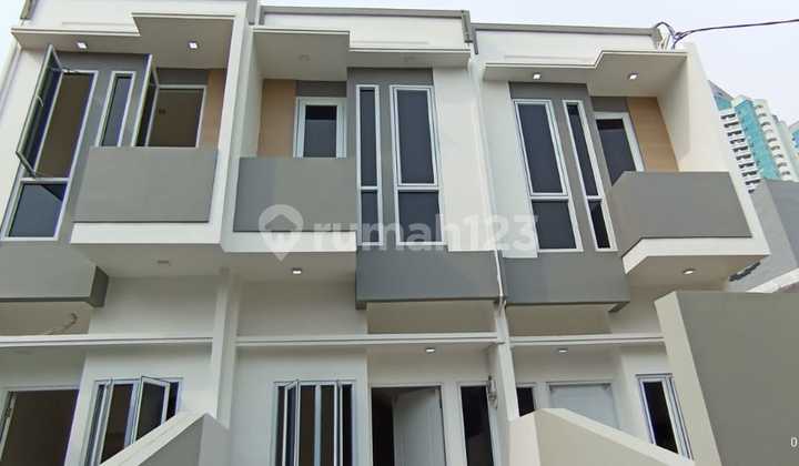 Affordable 2-Story House with SHM in Central Jakarta House