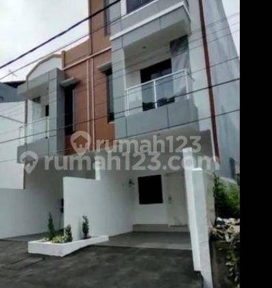 Rumah Mewah Dan Elegant 2 Lantai Di Kemayoran Jakarta Pusat 1