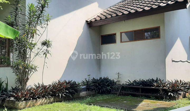 rumah hoek luas tanah besar di daerah kopo (kopo melati)  SHM - Sertifikat Hak Milik 2