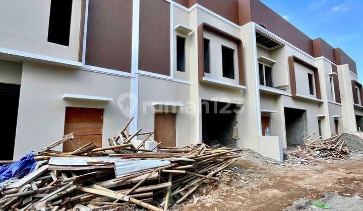 For Sale: Strategic 3-Story Boarding House Near Undip Tembalang Campus 2