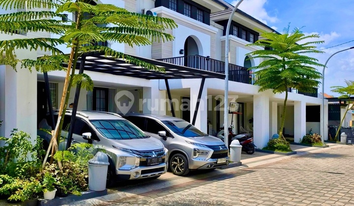 De Villa Garden Banyumanik Luxury House Upper Semarang 2