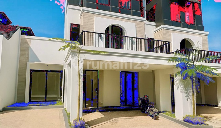 Dijual Rumah Mewah 3 Lantai Strategis Dekat Akpol Semarang 2