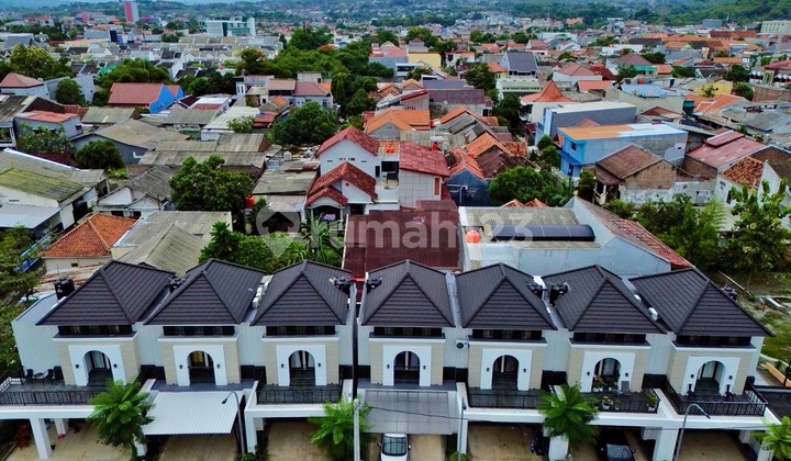 Rumah Mewah Dekat Kampus Unimus Dan Undip Tembalang 1