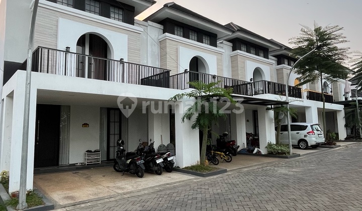 Rumah Mewah Cluster De Villa Kedungmundu Tembalang Semarang 1