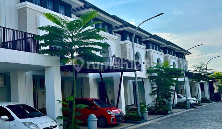 Luxury House De Villa Kedungmundu Near Unimus Campus 2