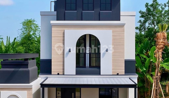 Luxury House De Villa Garden Banyumanik Semarang Atas 1