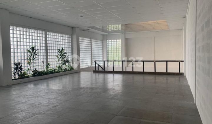 Suitable for Office + Warehouse, Showroom, Yoga, Pilates, Restaurant. Price is NEGOTIABLE in Serpong, Tangerang Suitable for Office + Warehouse, Showroom, Yoga, Pilates, Restaurant. Price is NEGOTIABLE in Serpong, Tangerang