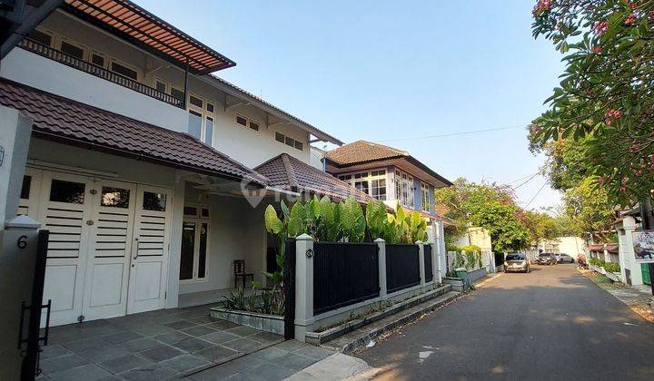 Rumah Siap Huni Lingkungan Elit Tenang Jalan Lebar Kemang  1